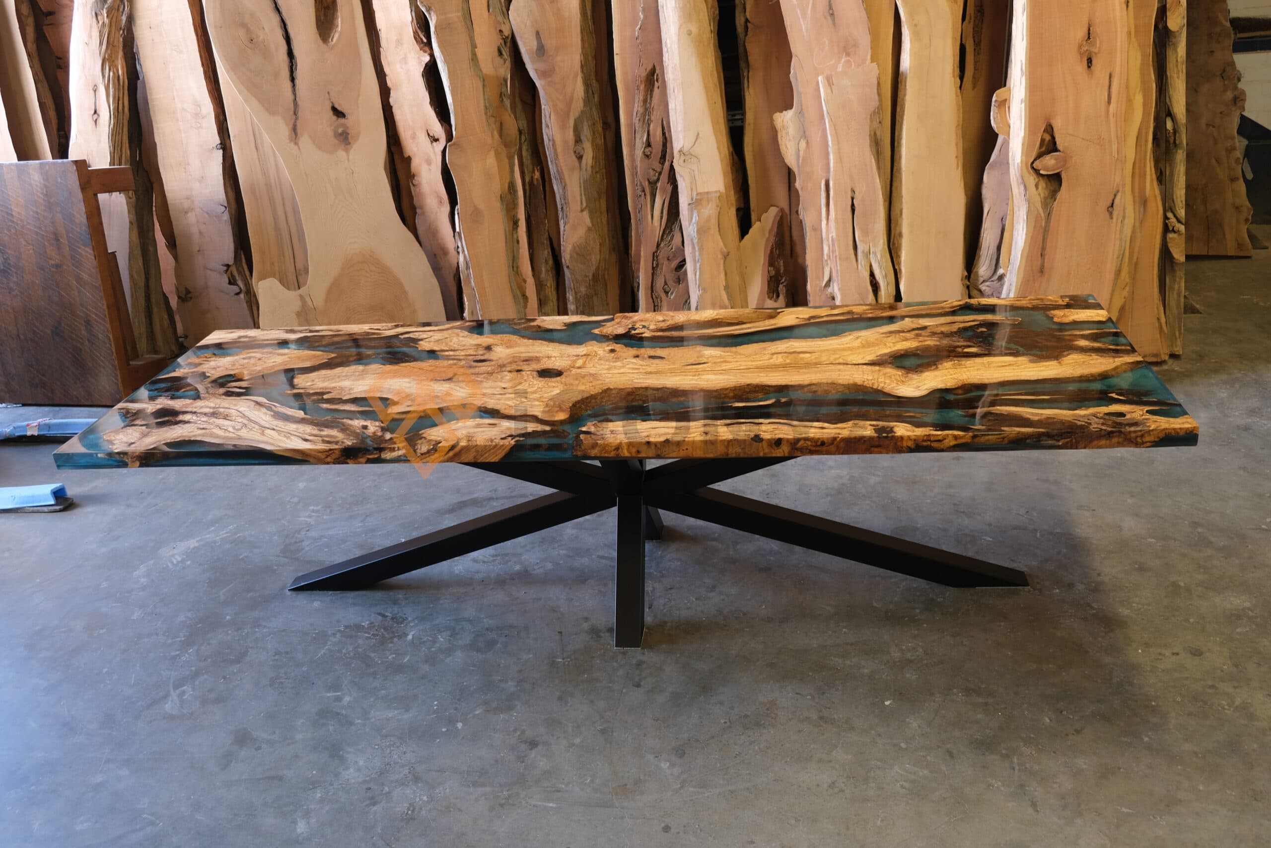 Olijf Houten Epoxy eet tafel op maat gemaakt (Rivier tafel)